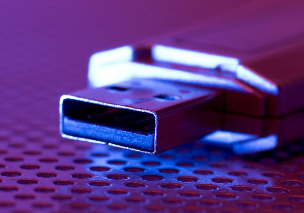 Il pericolo dei dispositivi USB e degli attacchi Keystroke